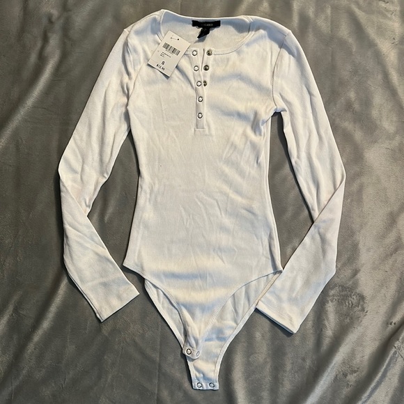 Tops Nwt White Long Sleeve Snap Bodysuit Poshmark — free download
